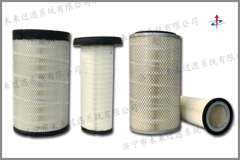 首先要打开发动机舱盖，确认开云在线注册-开云（中国）
的位置，一般在轿车里面打开机舱盖开关，然后，打开机舱盖，并用撑杆顶好